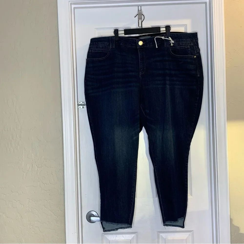 Democracy Ab Technology Sharkbite Hem Skinny Cropped Jeans Size 24W